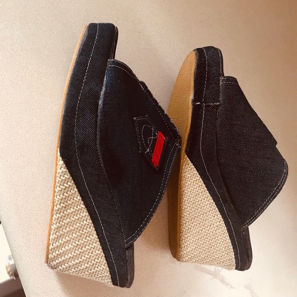 Women’s denim wedge told is summer shoes - Picture 3 of 5